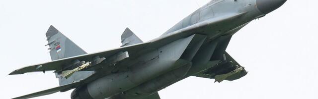 "Svetionik svim braniocima otadžbine": MiG-29, helikopteri i padobranci u čast Milenka Pavlovića