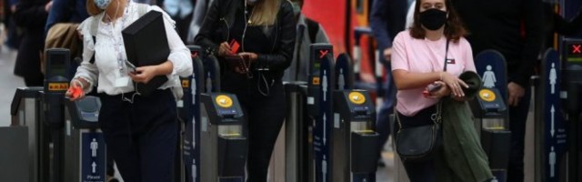 BRITANSKA PRIVREDA POD JAKIM UDAROM PANDEMIJE! BDP pao 9,9 posto prošle godine!