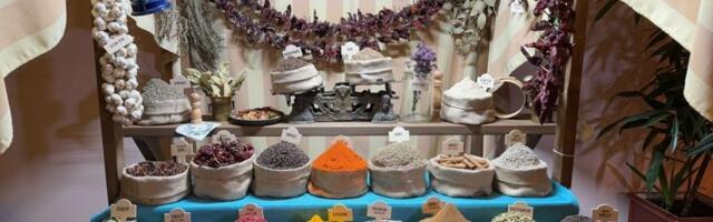 Nekada dostupni samo najbogatijima, danas na svim trpezama: Začini – carstvo boja, mirisa i ukusa (VIDEO)