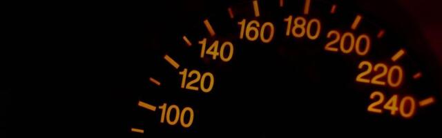 Kina planira da ograniči ubrzanje automobila do 100 km/h