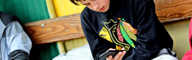 Zaštitnik građana predlaže zabranu mobilnih telefona u školama