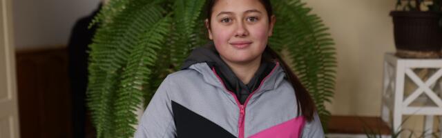 Jedanaestogodišnja Lena Radovanović izvukla zlatnik u česnici