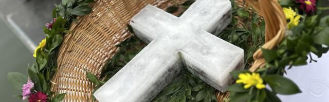 Hrabrost, vera i poštovanje tradicije: Počele prijave za plivanje za zaleđeni Bogojavljenski krst u Čačku