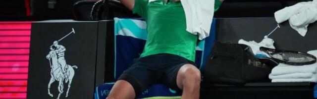 Đoković i Cicpas nisu iskoristili svoje prilike i ostaju bez četvrtfinala u dublu: Novak u raspravi sa sudijom (VIDEO)