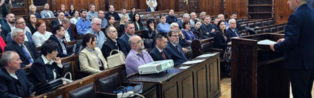 За­јед­нич­ки до пи­ја­ће во­де