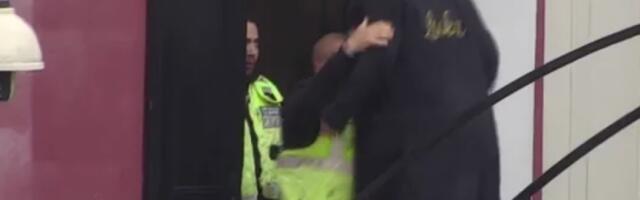 DA LI TRUDNICA TREBA DA GLEDA OVAKVE SCENE?! Budući tata Luka SKOČIO PREKO OBEZBEĐENJA - nezapamćeno DIVLJANJE! (VIDEO)