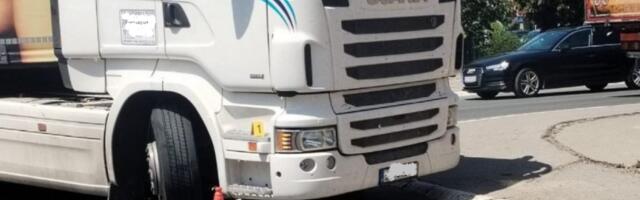 Tinejdžer poginuo, za volanom i drugi državljanin Srbije: Direktan sudar automobila i kamiona u Austriji, na licu mesta jeziv prizor