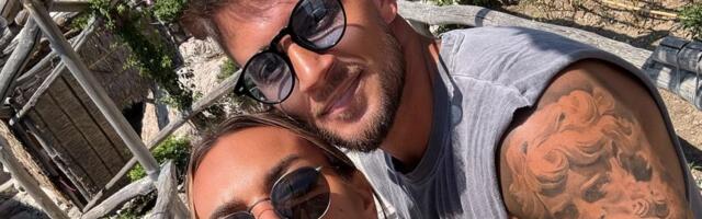 Pevač oženio koleginicu stariju pet godina, a sad čekaju bebu: Ona pozirala sa trudničkim stomakom do zuba