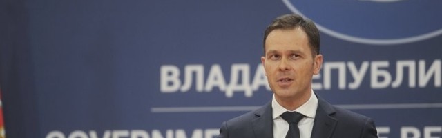 SINIŠA MALI: Koji monstrum može tako nešto da piše, kome smetaju deca i zašto?