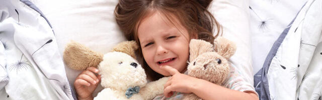 Iznenadni PLAČ u toku noći kod deteta: Šta vam time PORUČUJE i kako da mu pomognete?