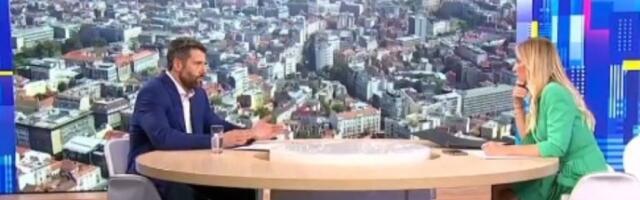 Šapić u klinču sa voditeljkom RTS (VIDEO)