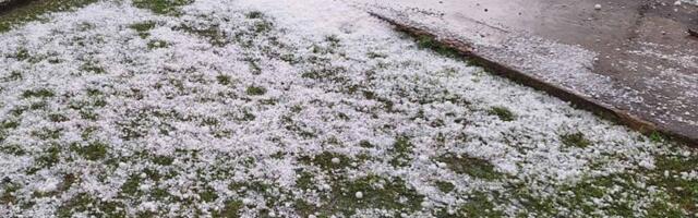 Katastrofa nakon oluje u Priboju i Prijepolju: Ledenice bile veće od jajeta, grad tukao sve, građani očajni