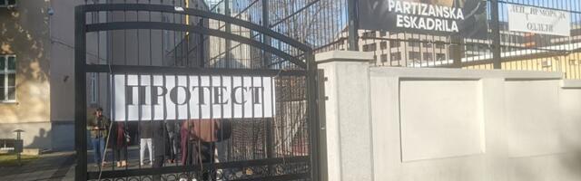 Roditelji i zaposleni na Vazduhoplovnoj akademiji OTERALI direktora i članove prinudne uprave