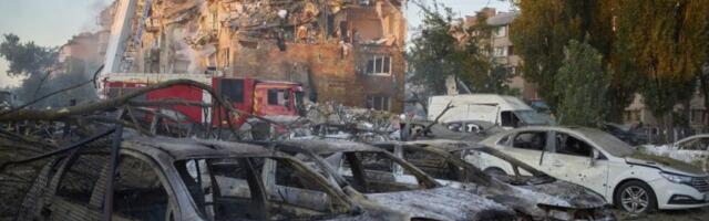 RAFINERIJA U PLAMENU! Gore stambene zgrade, GRAĐANI HITNO EVAKUISANI! (VIDEO)