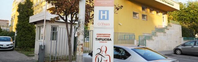 PREDVORJE PAKLA ZA DECU: U Tiršovoj se čeka i po pet sati dok grip kosi najmlađe (FOTO)