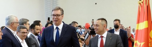 VULIN POSLAO JAKU PORUKU: Zahvaljujući predsedniku Vučiću, Srbija se uspešno izborila sa migrantskom krizom