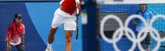 Pao je i veliki Štruf: Đoković siguran, neka se spremi Španac