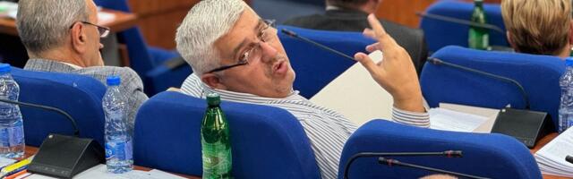 Nenad Zdravković zatražio ostavku direktora JKP „Grdelica“ zbog političkog delovanja u radnom vremenu