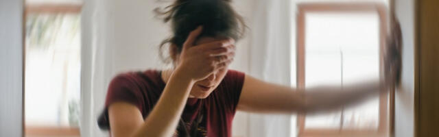 6 JEZIVIH SIMPTOMA DA SLEDI ŠLOG: Lekari upozoravaju - moždani udar je sve češći kod mladih, ovo je 5 glavnih uzroka tog opakog stanja!