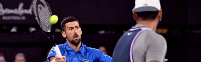 "KAKO SAM ODIGRAO, A?" Đoković zapalio publiku u Brizbejnu