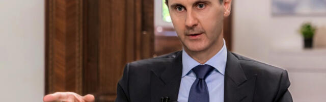 GENERAL I MILIJARDER PODIŽU VOJSKU U TAJNOSTI: Bivši Asadovi moćnici prave armiju od 50.000 ljudi!