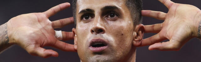 ​Португалски фудбалер Жоао Кансело потписује уговор са Барселоном