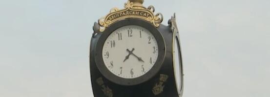 Šta se zna o kvaru sata na Trgu republike? Otkriveno kako je došlo do mehaničkog oštećenja