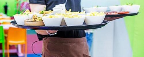 Radnik u fast fudu na Veliki petak našao 8.000 evra: Ono što je uradio odmah je izazvalo reakciju šefa