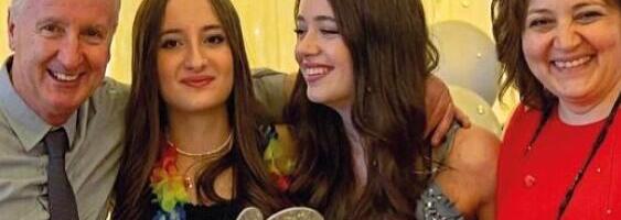 MAJKA I ĆERKA UBIJENE OPAKIM OTROVOM, NIŽU SE JEZIVE TEORIJE: Sumnjali na sestru, sada se pojavio MISTERIOZNI PRIJATELJ! "Ko god je to uradio, dobro je ZNAO..."