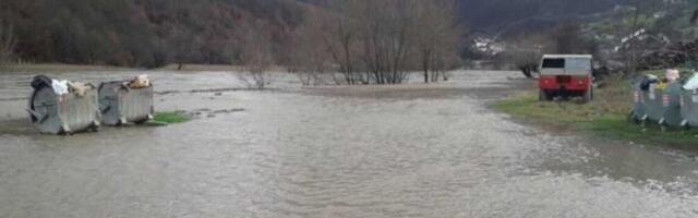 Lim poplavio okolinu Prijepolja: Dvije mještanke Brodareva evakuisane iz svojih domova