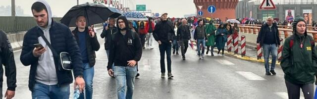 Most Gazela zatvoren za saobraćaj u oba smera