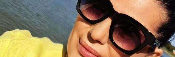 Pevačica morala da DOBIJE DOZVOLU OD GRČKIH VLASTI za vantelesnu oplodnju u ŠESTOJ DECENIJI, otkrila sve detalje: "Izgubila sam dosta vremena"