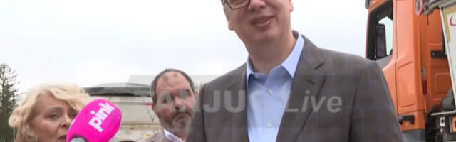 (UŽIVO) Predsednik Vučić obilazi radove na deonici puta Kula-Lipar  (VIDEO)