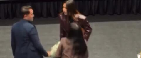 Platili da gledaju film, a dobili ljubavnu dramu uživo: Žena uhvatila muža s ljubavnicom u bioskopu i napravila skandal o kom ne prestaje da se priča (VIDEO)