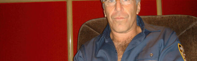 ISPLIVALE NOVE TAJNE PEDOFILA: Epstin smeštao žrtve zlostavljanja u stanove u Londonu i tražio da druge žene...