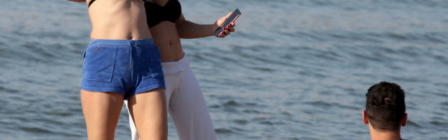 Stiže leto pa se poteže pitanje da li je potrebno da nosimo masku i kada smo napolju!