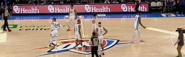 "ŠTA SE, BRE, DOGAĐA!?" Svi su ostali u šoku kad su videli igrače na startu NBA utakmice /VIDEO/
