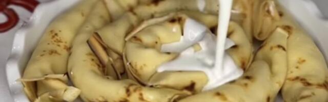 ZAPEČENE SLANE PALAČINKE SA ŠUNKOM I SIROM: Recept za sočno jelo koje svi vole