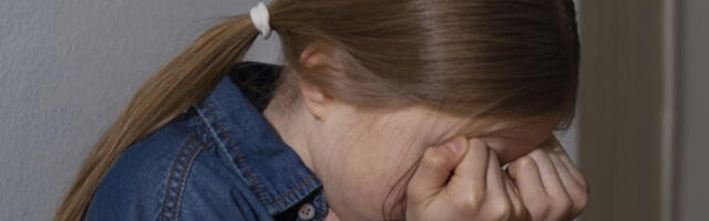 UŽAS U OSNOVNOJ ŠKOLI U VRANJU:  Objavljena foto-montaža nagih tela s licima dve učenice i njihove nastavnice!