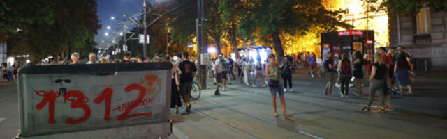 Ко чека власт док студенти протестују