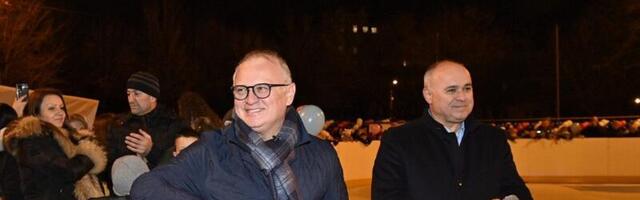 Vesić otvorio klizalište u Kaluđerici
