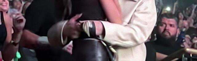 Bed Bani oduvek šetao najlepše žene: Jednoj dao prsten pa dobio tužbu od 40 miliona, a nije odoleo ni Kardašijankama