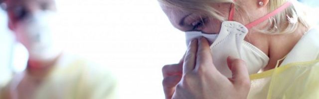 KORONAVIRUS MOŽE DA SE PRENESE VAZDUHOM?! Više od stotinu naučnika pozvalo SZO  da revidira preporuke!