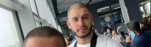 DEJAN DRAGOJEVIĆ SLETEO U SRBIJU, A NA AERODROMU GA SAČEKALA ONA: Aleksandra ni ne sluti šta se dešava napolju! (FOTO)