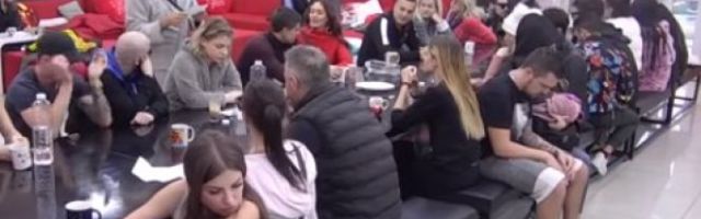 MAJČINU SLIKU SAM PRVI PUT VIDELA NA GROBU! Bivša zadrugarka progovorila o TEŠKOJ SUDBINI, a ova FOTKA TERA NA SUZE!