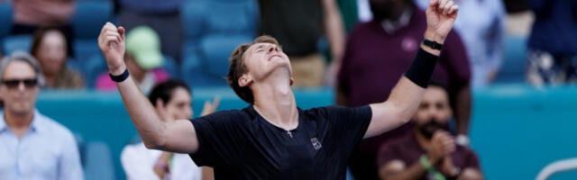 Корда победио Алкараза и пласирао се у осмину финала Мастерса у Мајамију