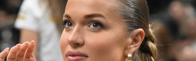 POSVETILA MU JE PESMU "KRISTIJAN GREJ", A ONDA GA JAVNO PREVARILA SA ANĐELOM: Evo kako izgleda prvi muškarac kog je Teodora Džehverović volela! (Foto)