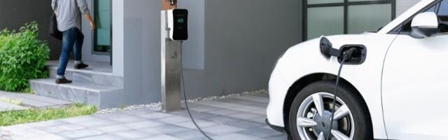 PAD PRODAJE, RAST TRAŽNJE: Električni automobili menjaju pravila igre