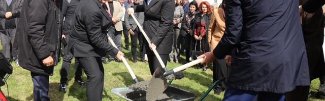 Gde je nestao novac za “Pešter sahat-kulu” u Rasnu kod Sjenice?