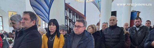 Jedinstvena Srbija u Vranju slavi stranačku slavu FOTO/VIDEO